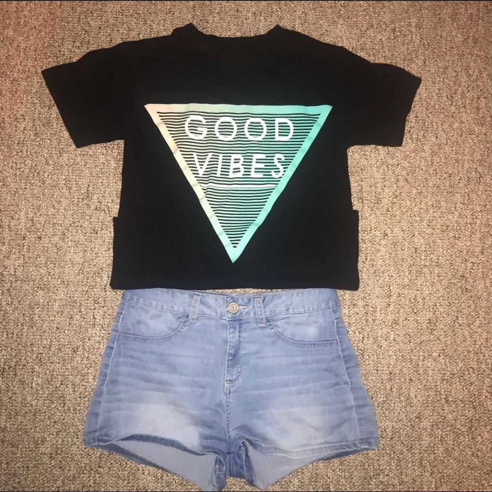 Good Vibes T-Shirt